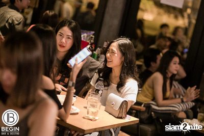 Budweiser นำเสนอ Youngohm & Maiyarap ที่ บีกิน บาร์ — photo 21