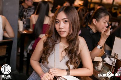 Budweiser นำเสนอ Youngohm & Maiyarap ที่ บีกิน บาร์ — photo 33