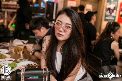 Budweiser นำเสนอ Youngohm & Maiyarap ที่ บีกิน บาร์ — photo 35