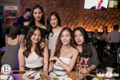 Budweiser นำเสนอ Youngohm & Maiyarap ที่ บีกิน บาร์ — photo 41