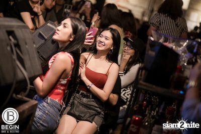 Budweiser นำเสนอ Youngohm & Maiyarap ที่ บีกิน บาร์ — photo 71