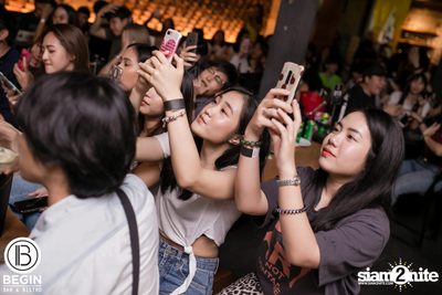 Budweiser นำเสนอ Youngohm & Maiyarap ที่ บีกิน บาร์ — photo 97