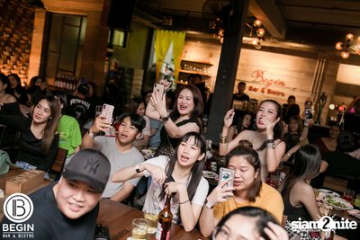 Budweiser นำเสนอ Youngohm & Maiyarap ที่ บีกิน บาร์ — photo 98