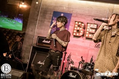 Budweiser นำเสนอ Youngohm & Maiyarap ที่ บีกิน บาร์ — photo 110