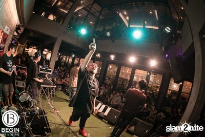 Budweiser นำเสนอ Youngohm & Maiyarap ที่ บีกิน บาร์ — photo 120
