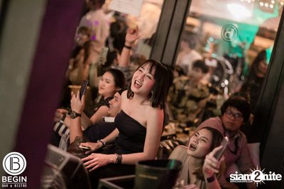 Budweiser นำเสนอ Youngohm & Maiyarap ที่ บีกิน บาร์ — photo 125