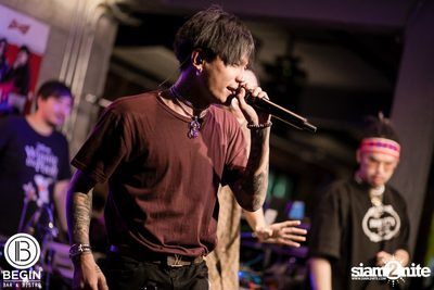 Budweiser นำเสนอ Youngohm & Maiyarap ที่ บีกิน บาร์ — photo 135