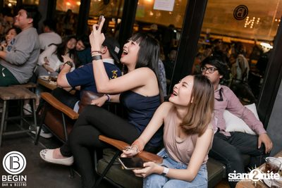 Budweiser นำเสนอ Youngohm & Maiyarap ที่ บีกิน บาร์ — photo 141