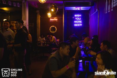 คอนเสิร์ต เอิ๊ต ภัทรวี ที่ร้าน Bottle Rocket Craft Beer Bar — photo 9