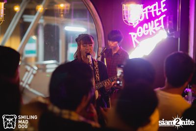 คอนเสิร์ต เอิ๊ต ภัทรวี ที่ร้าน Bottle Rocket Craft Beer Bar — photo 56
