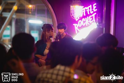 คอนเสิร์ต เอิ๊ต ภัทรวี ที่ร้าน Bottle Rocket Craft Beer Bar — photo 60