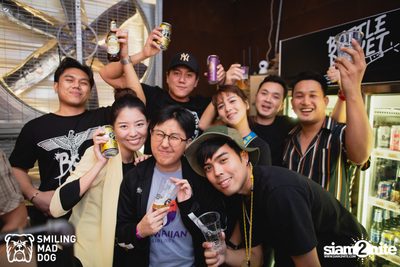 คอนเสิร์ต เอิ๊ต ภัทรวี ที่ร้าน Bottle Rocket Craft Beer Bar — photo 72