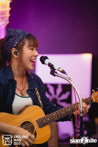 คอนเสิร์ต เอิ๊ต ภัทรวี ที่ร้าน Bottle Rocket Craft Beer Bar — photo 80