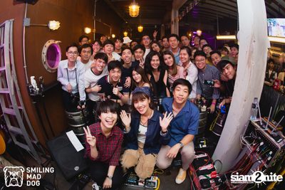 คอนเสิร์ต เอิ๊ต ภัทรวี ที่ร้าน Bottle Rocket Craft Beer Bar — photo 91