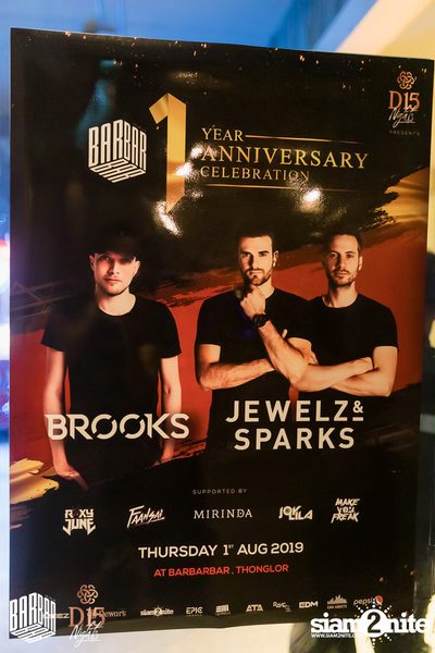 1st Anniversary กับ Brooks x Jewelz & Sparks ที่ บาร์บาร์บาร์ — photo 1