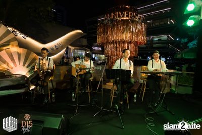 1st Anniversary กับ Brooks x Jewelz & Sparks ที่ บาร์บาร์บาร์ — photo 9