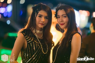 1st Anniversary กับ Brooks x Jewelz & Sparks ที่ บาร์บาร์บาร์ — photo 19