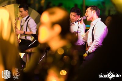 1st Anniversary กับ Brooks x Jewelz & Sparks ที่ บาร์บาร์บาร์ — photo 20
