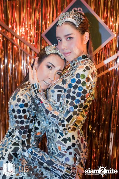 1st Anniversary กับ Brooks x Jewelz & Sparks ที่ บาร์บาร์บาร์ — photo 41
