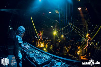 1st Anniversary กับ Brooks x Jewelz & Sparks ที่ บาร์บาร์บาร์ — photo 52