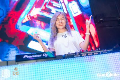 1st Anniversary กับ Brooks x Jewelz & Sparks ที่ บาร์บาร์บาร์ — photo 59