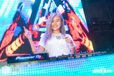 1st Anniversary กับ Brooks x Jewelz & Sparks ที่ บาร์บาร์บาร์ — photo 61