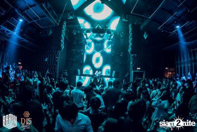 1st Anniversary กับ Brooks x Jewelz & Sparks ที่ บาร์บาร์บาร์ — photo 74