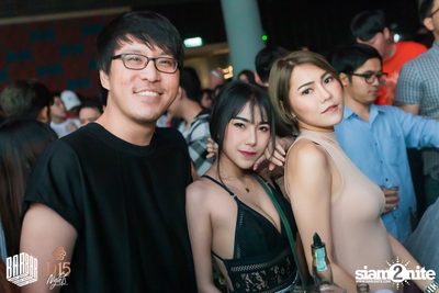 1st Anniversary กับ Brooks x Jewelz & Sparks ที่ บาร์บาร์บาร์ — photo 75