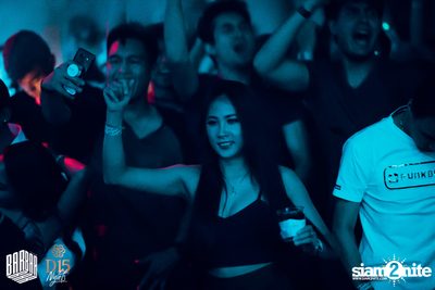 1st Anniversary กับ Brooks x Jewelz & Sparks ที่ บาร์บาร์บาร์ — photo 107