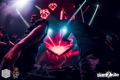 1st Anniversary กับ Brooks x Jewelz & Sparks ที่ บาร์บาร์บาร์ — photo 137