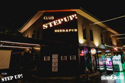 Jungle of Trap Party at Step Up Beer & Pub — photo 6