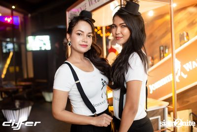 JEWELZ & SPARKS ที่ ดิฟเฟอร์ ผับ พัทยา — photo 9