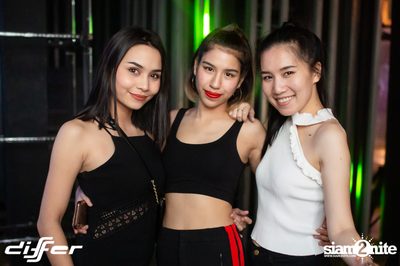 JEWELZ & SPARKS ที่ ดิฟเฟอร์ ผับ พัทยา — photo 20