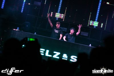 JEWELZ & SPARKS ที่ ดิฟเฟอร์ ผับ พัทยา — photo 55