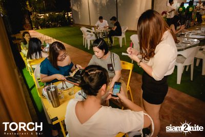 อิ้งค์ วรันธร ที่ ทอร์ช เรสเตอร์รอง แอนด์ บาร์ — photo 25