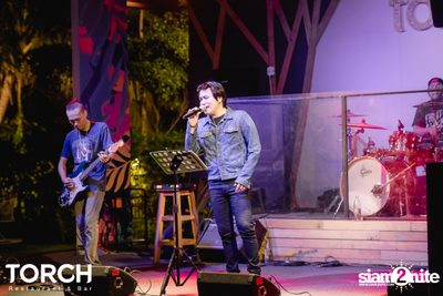 อิ้งค์ วรันธร ที่ ทอร์ช เรสเตอร์รอง แอนด์ บาร์ — photo 43