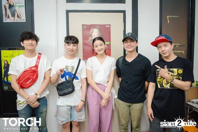 อิ้งค์ วรันธร ที่ ทอร์ช เรสเตอร์รอง แอนด์ บาร์ — photo 92