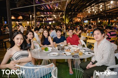 อิ้งค์ วรันธร ที่ ทอร์ช เรสเตอร์รอง แอนด์ บาร์ — photo 105