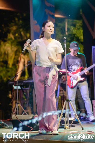 อิ้งค์ วรันธร ที่ ทอร์ช เรสเตอร์รอง แอนด์ บาร์ — photo 110