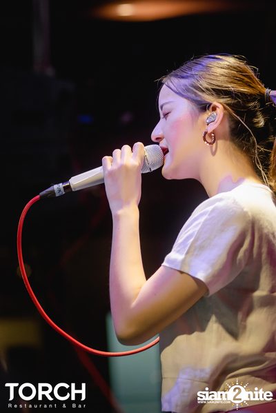 อิ้งค์ วรันธร ที่ ทอร์ช เรสเตอร์รอง แอนด์ บาร์ — photo 119