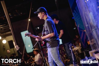 อิ้งค์ วรันธร ที่ ทอร์ช เรสเตอร์รอง แอนด์ บาร์ — photo 126