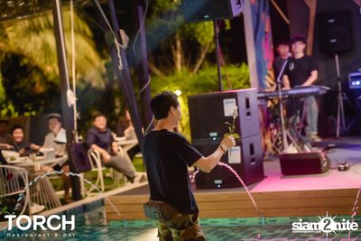 อิ้งค์ วรันธร ที่ ทอร์ช เรสเตอร์รอง แอนด์ บาร์ — photo 138