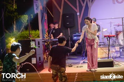 อิ้งค์ วรันธร ที่ ทอร์ช เรสเตอร์รอง แอนด์ บาร์ — photo 141