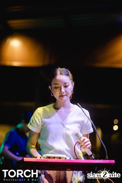อิ้งค์ วรันธร ที่ ทอร์ช เรสเตอร์รอง แอนด์ บาร์ — photo 160