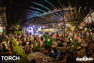 อิ้งค์ วรันธร ที่ ทอร์ช เรสเตอร์รอง แอนด์ บาร์ — photo 172