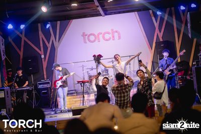 อิ้งค์ วรันธร ที่ ทอร์ช เรสเตอร์รอง แอนด์ บาร์ — photo 179