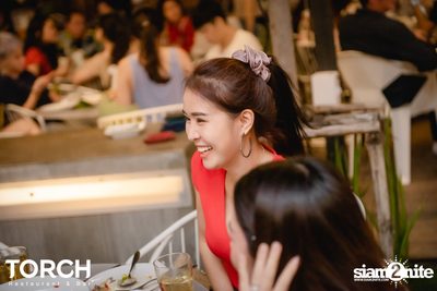 อิ้งค์ วรันธร ที่ ทอร์ช เรสเตอร์รอง แอนด์ บาร์ — photo 187