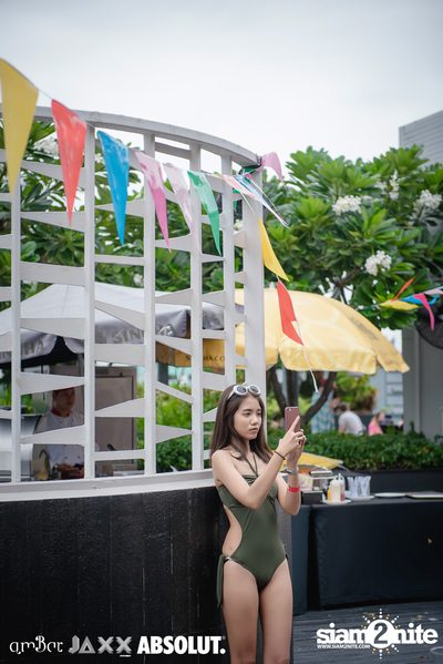 amBar Pool Party ที่ Four Points by Sheraton — photo 24