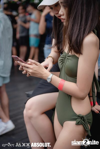 amBar Pool Party ที่ Four Points by Sheraton — photo 25