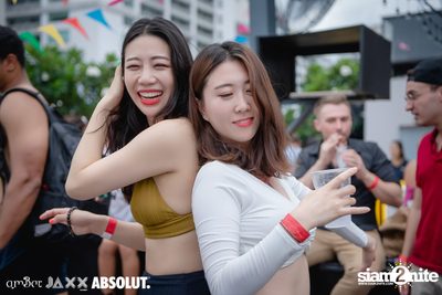 amBar Pool Party ที่ Four Points by Sheraton — photo 79